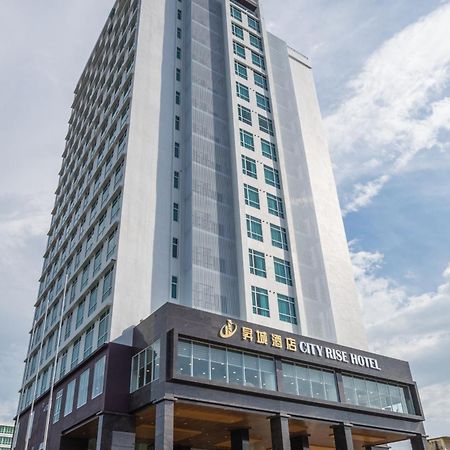 City Rise Hotel Miri Exterior photo